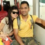 download-wallpapers-of-mahendra-singh-dhoni-with-sakshi-dhoni-9136